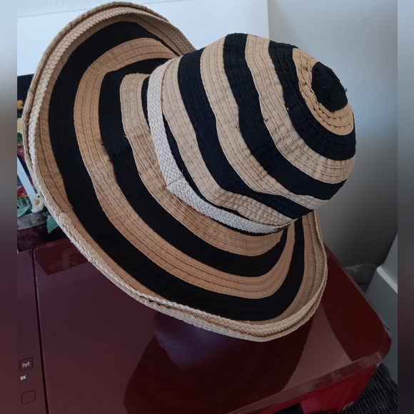 Cappelli Straworld ~ Tan & Black Wide Brim Striped Sun Hat OS - Picture 9 of 10